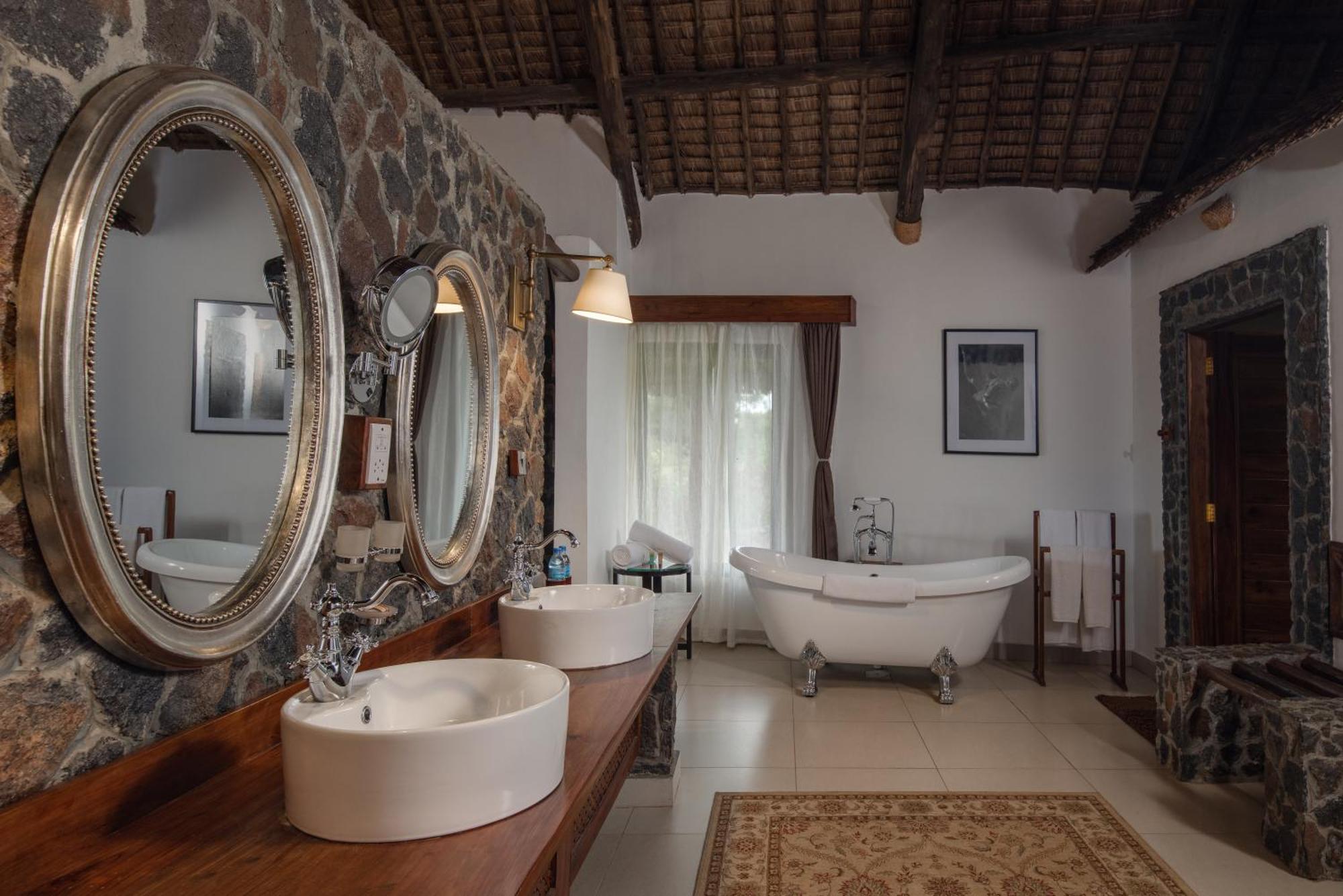 Lake Manyara Kilimamoja Lodge Mto wa Mbu Ngoại thất bức ảnh